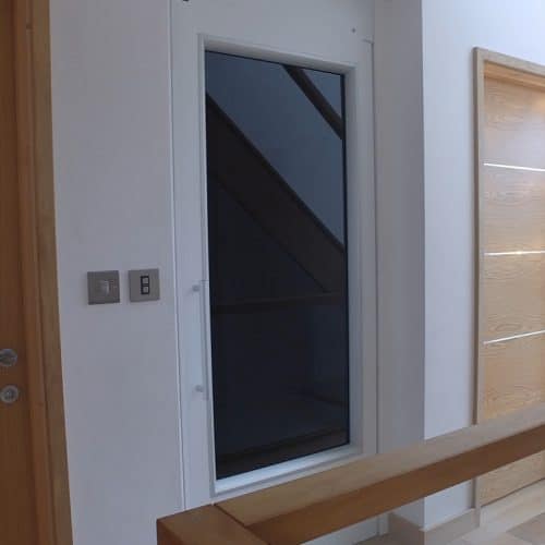 Plot 10 - Garrie & Sue Grand Designs - Lift