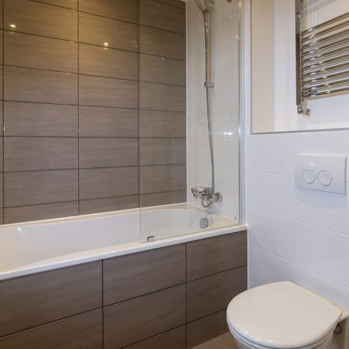 The Eden - Family Bathroom